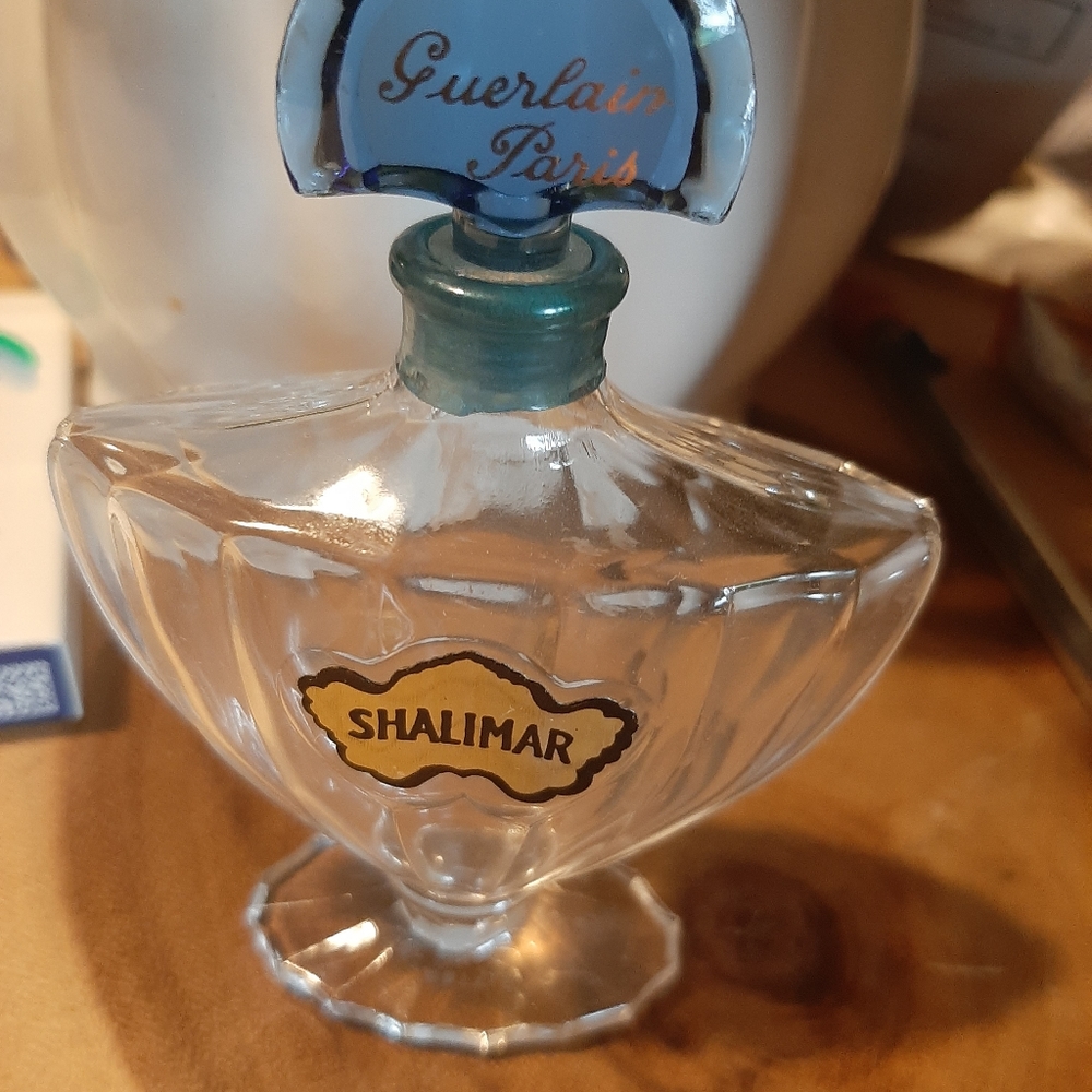 Perfume bottle